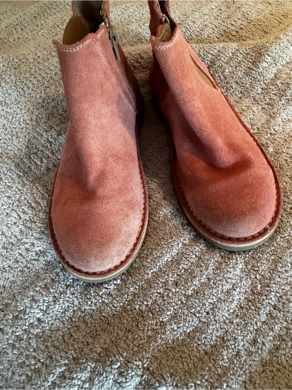 Adorable Girls Suede Ankle Boots in Dusty Rose